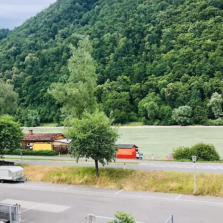 Holmes Cafe & Bed & Breakfast Engelhartszell