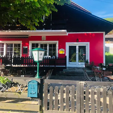 Bed & Breakfast Holmes Cafe & Engelhartszell