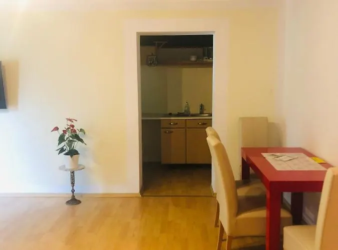 Bed & Breakfast Holmes Cafe &